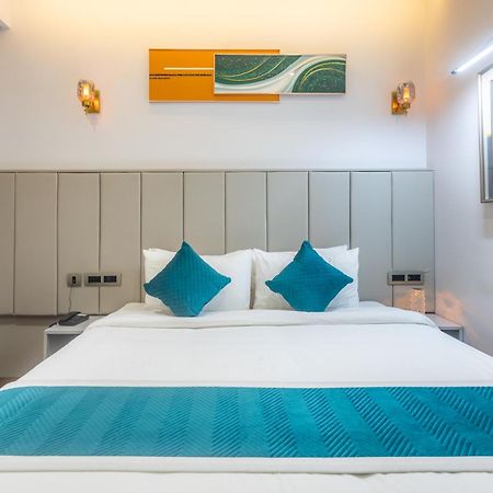 De Crown Inn Jogikuti Екстер'єр фото
