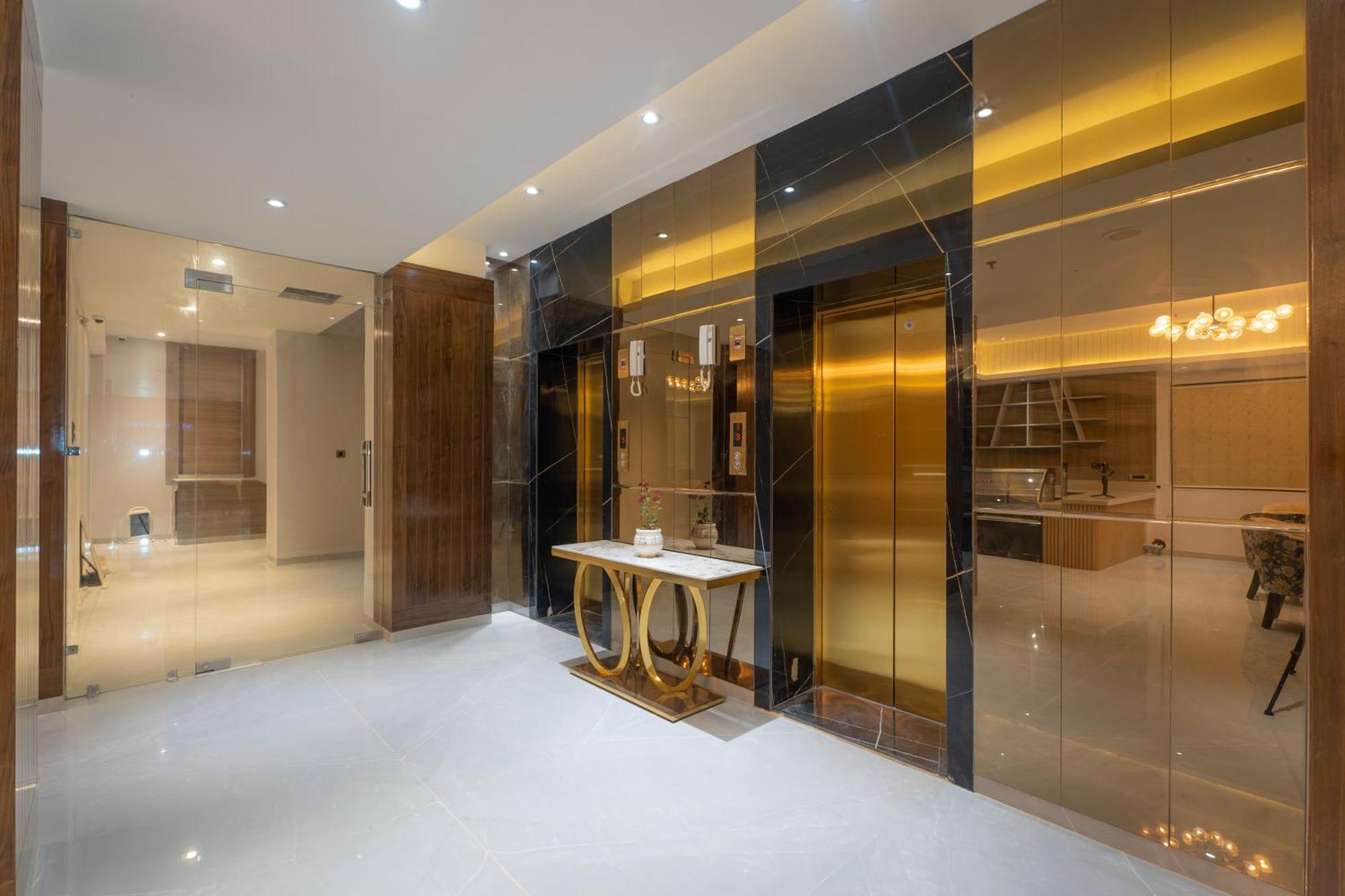 De Crown Inn Jogikuti Екстер'єр фото