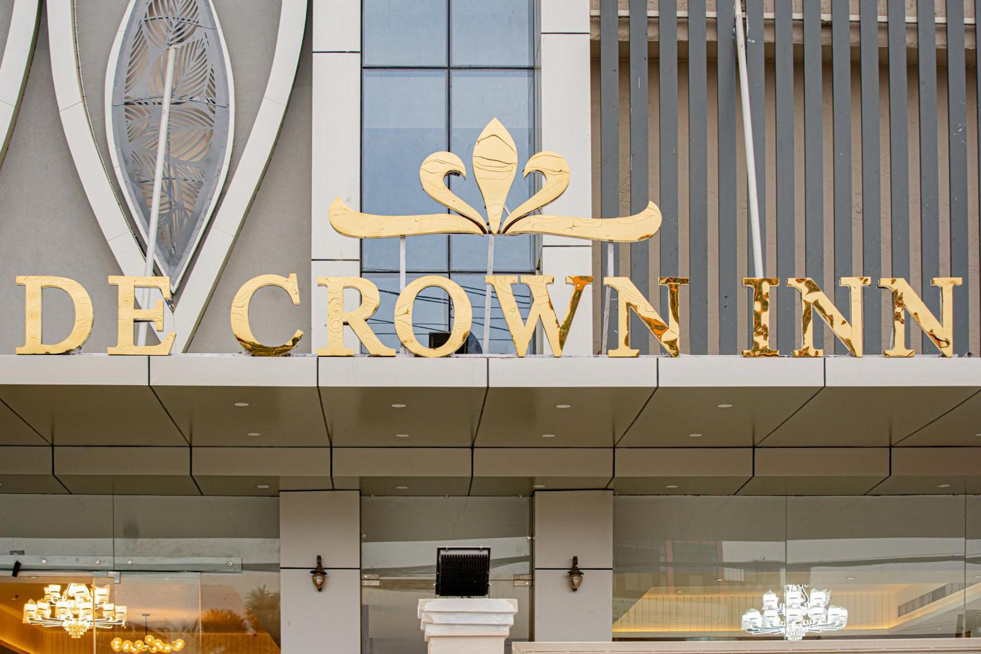 De Crown Inn Jogikuti Екстер'єр фото