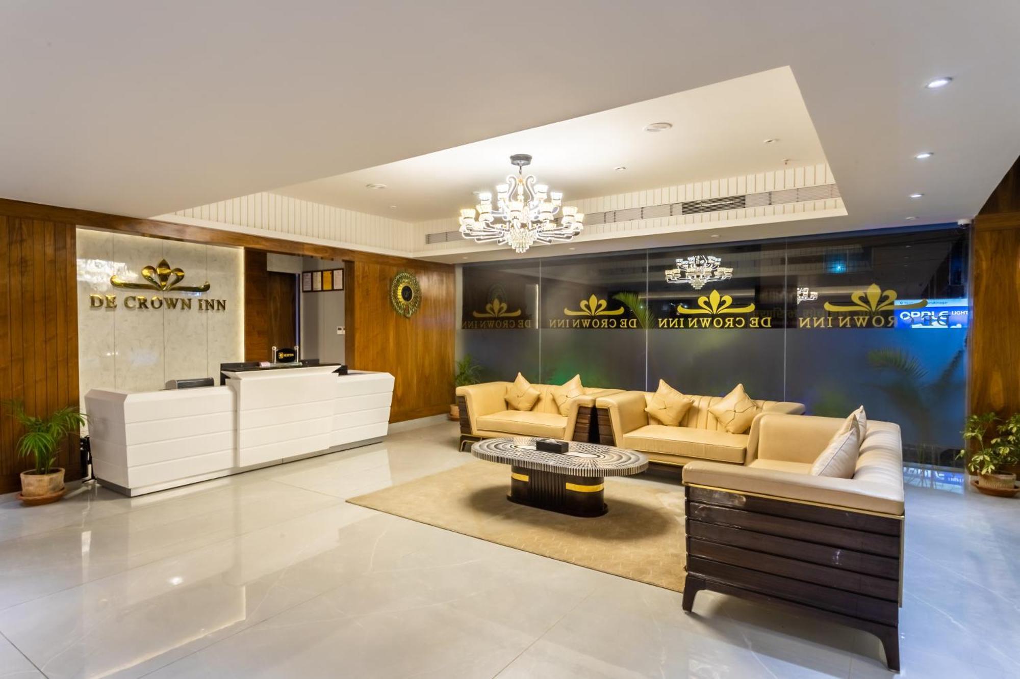 De Crown Inn Jogikuti Екстер'єр фото