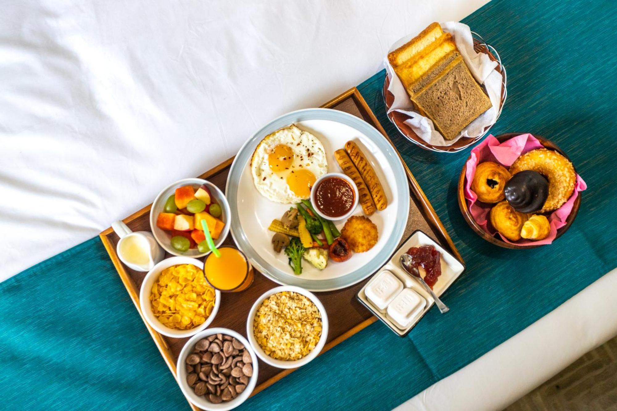 De Crown Inn Jogikuti Екстер'єр фото